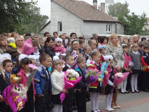 Линейка, посвященная первому звонку -2014