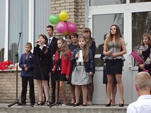 Линейка, посвященная первому звонку -2014