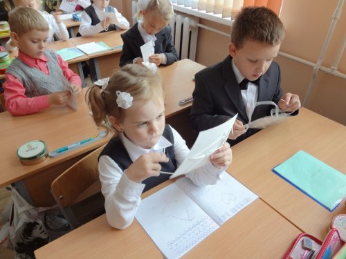 Посвящение в первоклассники учащихся 1б класса