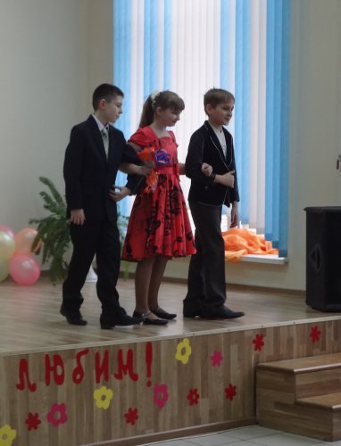 ПРАЗДНИЧНЫЙ концерт ко Дню 8-е Марта