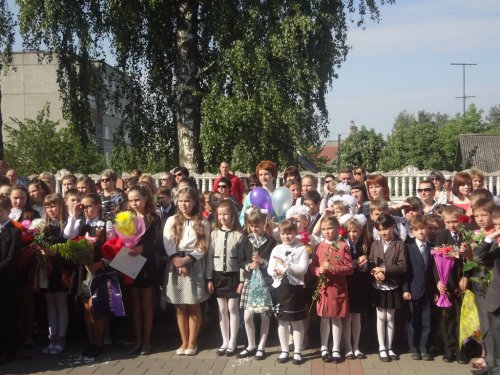 Линейка, посвященная последнему звонку 2015