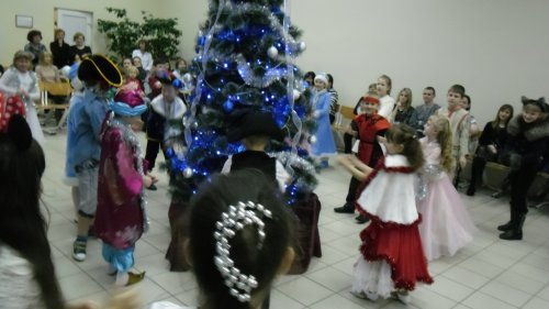 Новогодний утренник "Весело встречаем Новый год!"