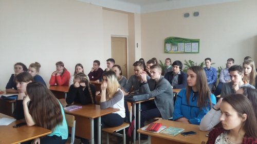 Встреча заместителя начальника РОВД Якимчика А.А. с учащимися 9, 11 классов
