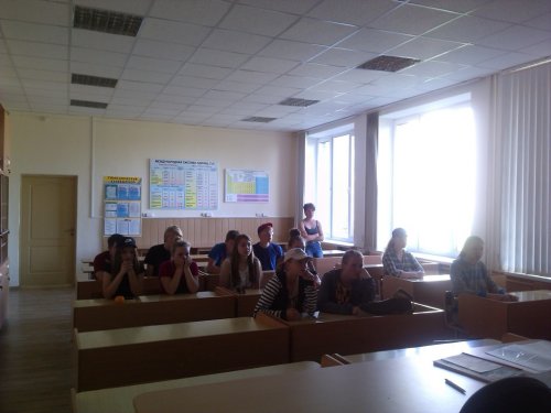 День 17. В рамках Дня всенародной памяти жертв Великой Отечественной войны  - видео лекторий  с обсуждением «У войны не женское лицо»