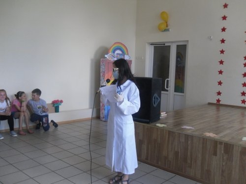Шаг 18. Яркий шаг в лето