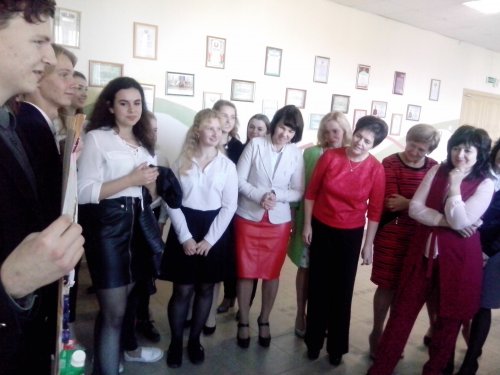 День учителя - это не только один день, это на круглый год...