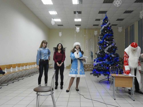 Новогодний праздник для учащихся 8 – 11 классов