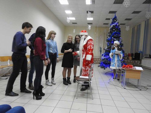 Новогодний праздник для учащихся 8 – 11 классов