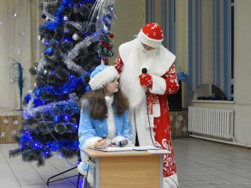 Новогодний праздник для учащихся 8 – 11 классов