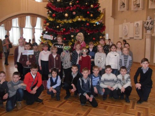 За новогодними приключениями  в Гродненский областной драматический театр