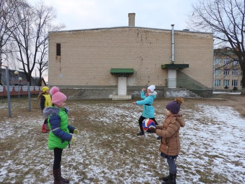 Игры на свежем воздухе 