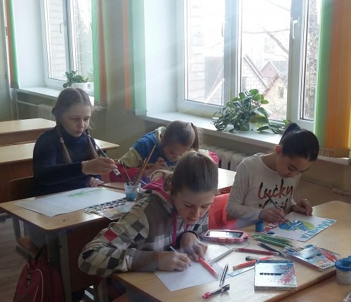 Конкурс рисунков "Искусственное счастье"