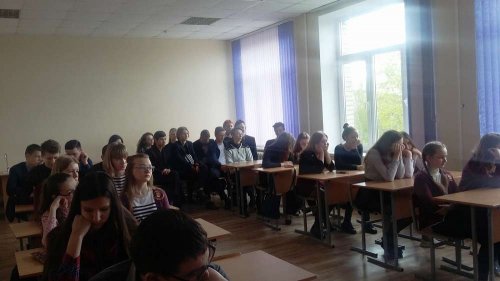 Встреча учащихся 8 – 11 классов с психиатром-наркологом Урбанович А.Л.