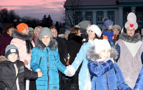 Парад Дедов Морозов и Снегурочек
