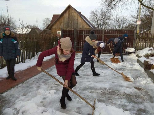 Волонтёрский отряд "Юные тимуровцы"