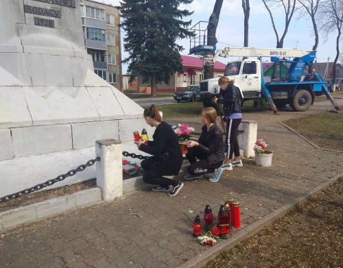 Акция "Памятник"