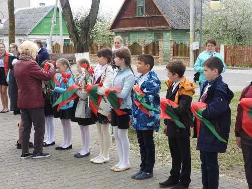 Торжественный приём в пионеры