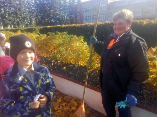 Цветы бабушкам и мамам