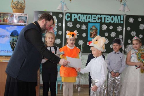 Рождество идет по свету… Рождество идет по свету…