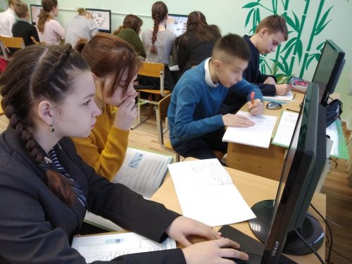 Лабораторная работа по электричеству в 8-м классе