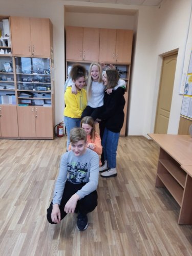 Новогодняя конкурсная программа в 7-м классе
