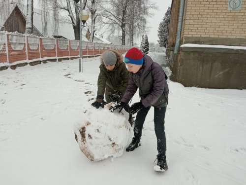 Час весёлых игр на свежем воздухе «У природы нет плохой погоды»