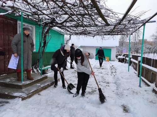 Волонтёрская акция «Дорогой добрых дел»