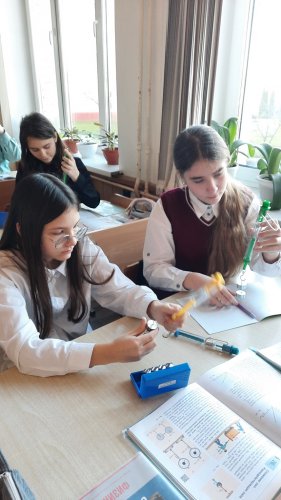 Изучаем динамометр