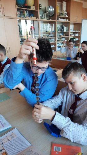 Изучаем динамометр