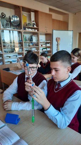 Изучаем динамометр